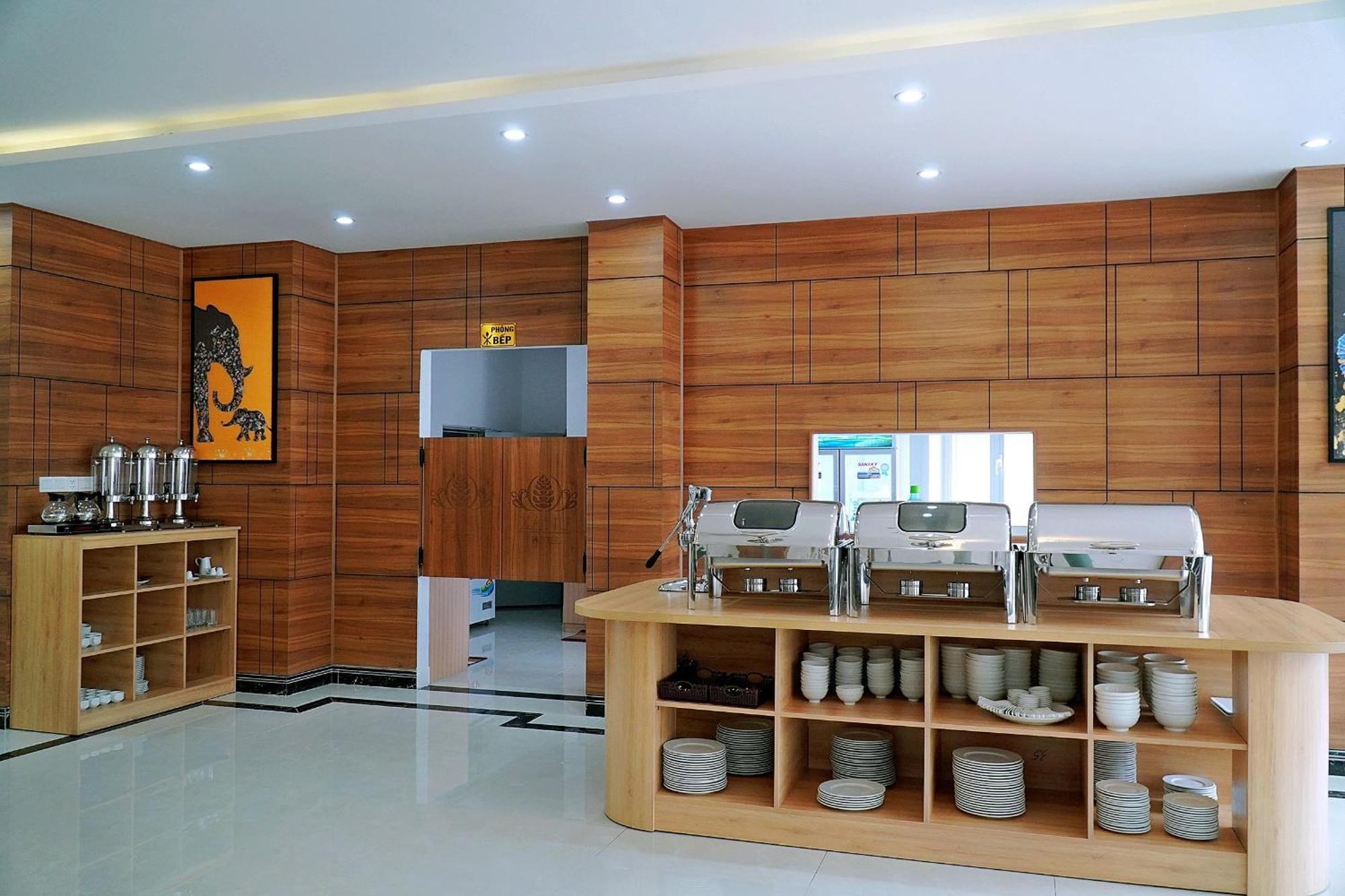 Hotel Khach San Xa Nu à Kon Tum Extérieur photo