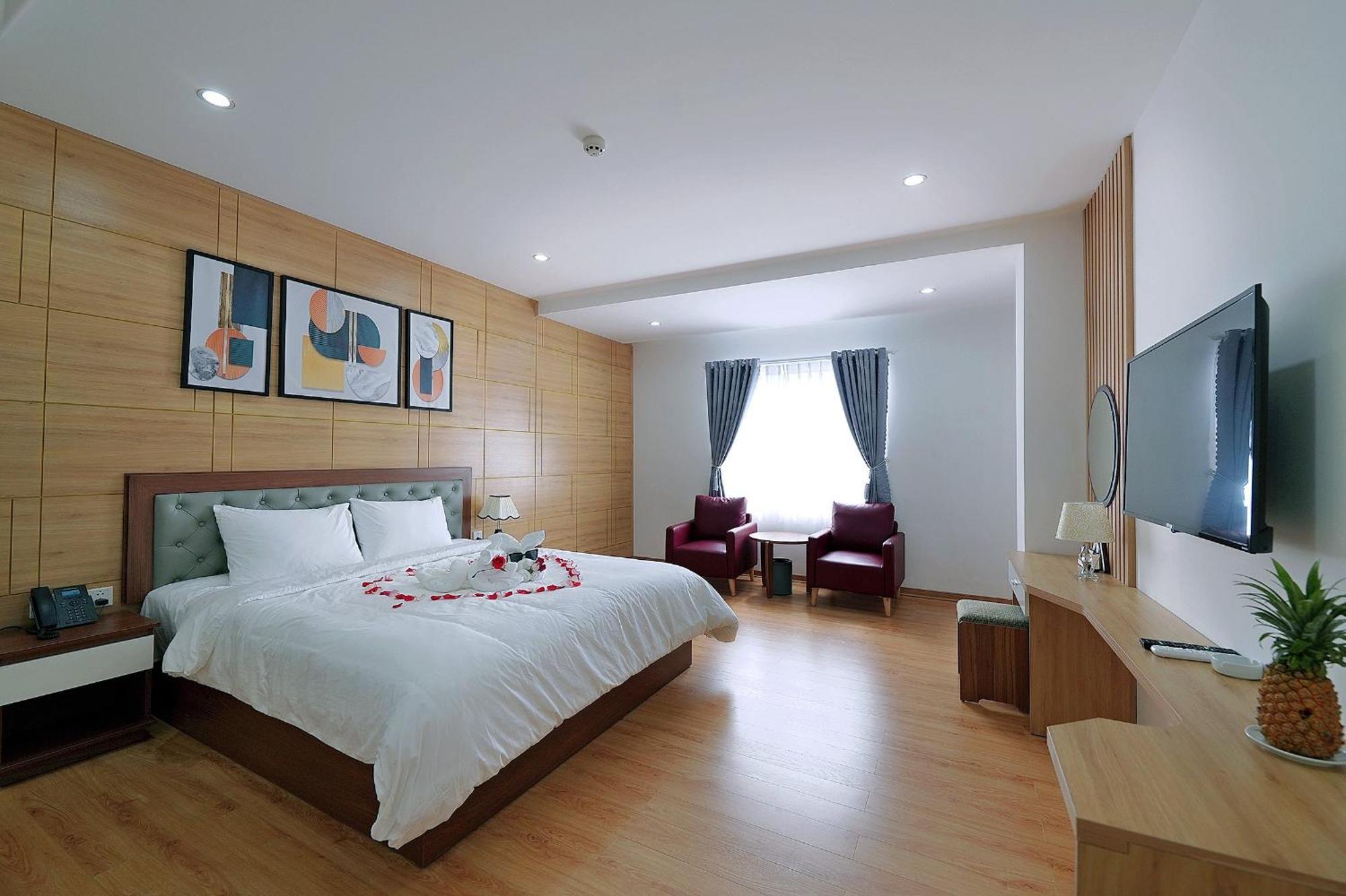 Hotel Khach San Xa Nu à Kon Tum Extérieur photo